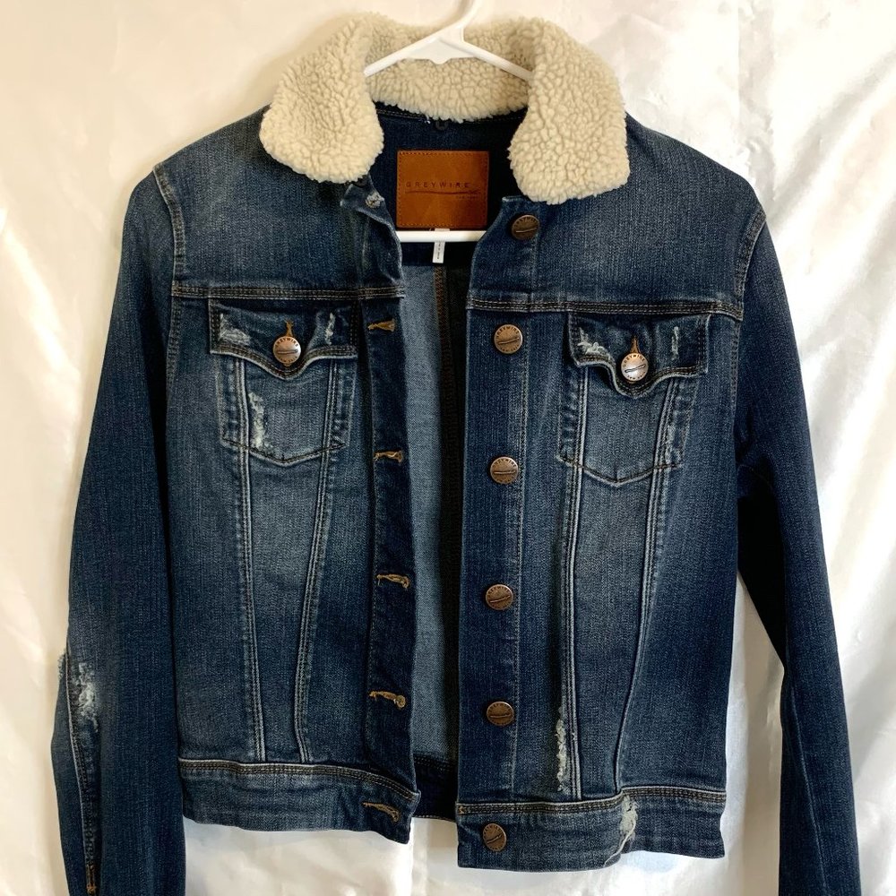 Denim Jacket with Removable Sherpa Collar in XS
